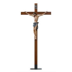 Corpus mit Kreuz auf Podest
