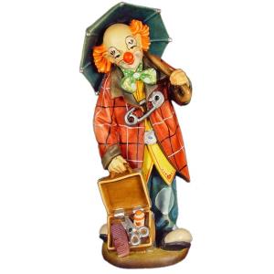 Clown with umbrella in linden - wood