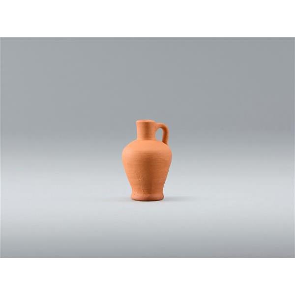 Pitcher in clay - color