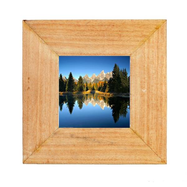 Photo frame in natural wood - natural
